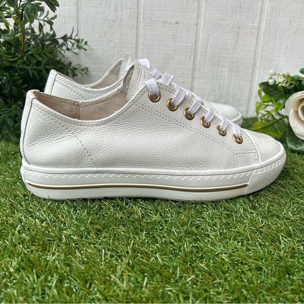 PAUL GREEN
White Women's White Sneakers with Gold Accents size Uk 3 US 5.5 NEW - Picture 12 of 17